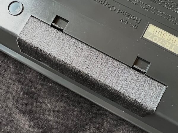 Roland TR707 battery holder