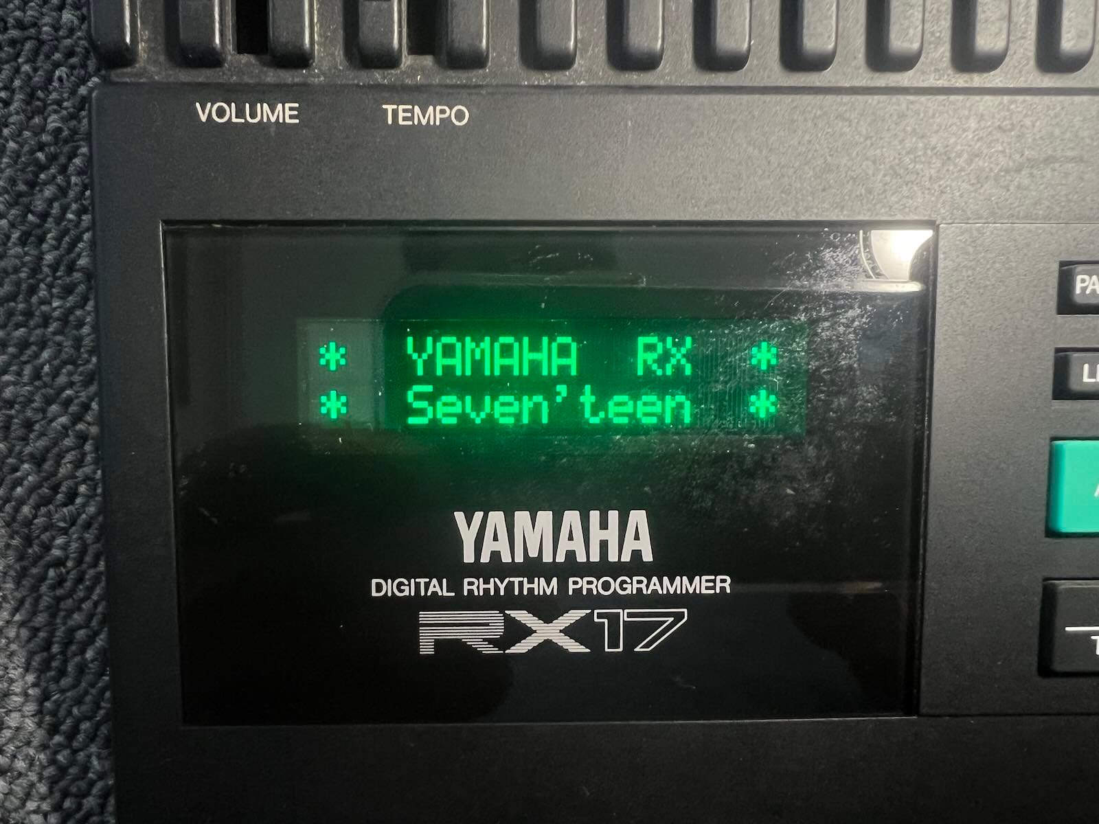 Yamaha RX17 display green on black